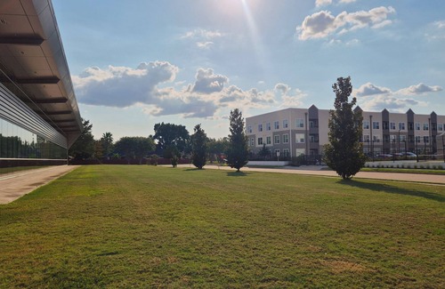 Mission Glen Estates Apartment | Stylish 2BR Gem in Gated Complex Near Sugar Land
