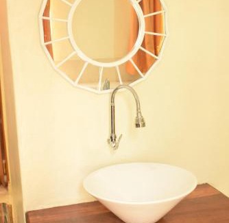 Kakamega Apartment | Stylish 2BR with Wi-Fi and secure parking