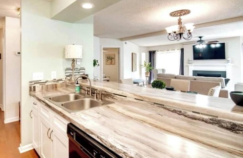 Augusta Condo | Stylish 2BR2BA 1.5 mi to Masters