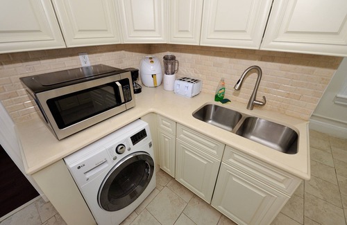 Chinatown Apartment | Stylish 2BRApt in Little Italy –Near SoHo&Downtown