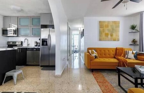 Machos House | Stylish 3 Bed/2Bath Sleeps 6 - Private Pool - Solar Panels