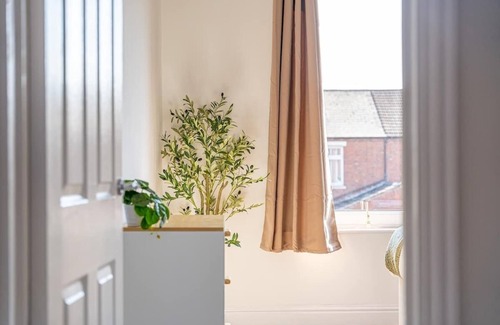 Coventry House | Stylish 3-Bed House near NEC - HS2 - BHX Airport
