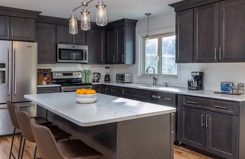 Hudson House | Stylish 3 Bedroom Cottage, 5min to Hudson, XL Yard