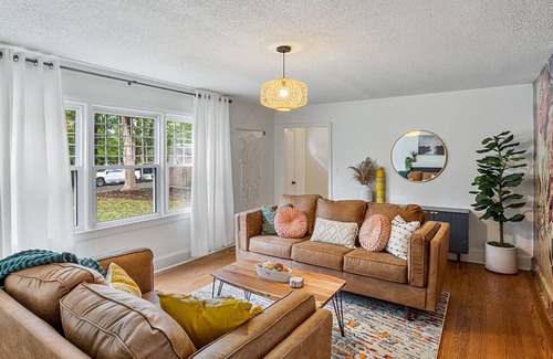 Mebane House | Stylish 3-BR Boho Cottage Walkable to Downtown Mebane