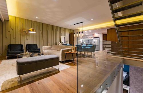 Polanco House | Stylish 3-Level Penthouse with Private Rooftop