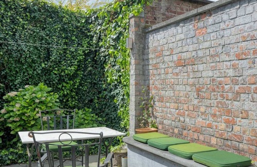 East Flanders House | Stylish 3BR Haven with garden