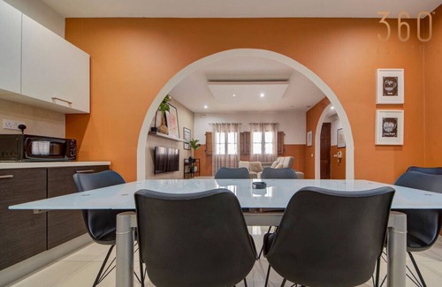 St. Julian's Apartment | Stylish 4BR Apt in central part of St'Julians