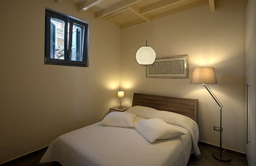 Halki Villa | Stylish 50 sq. m. villa just 30m from the sea side, very central location