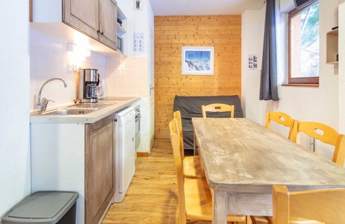 Chamrousse Apartment | Stylish Alpine Stay for 6 guests