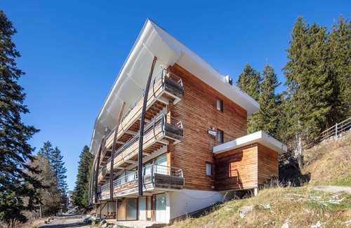 Chamrousse Apartment | Stylish Alpine Stay for 6 guests