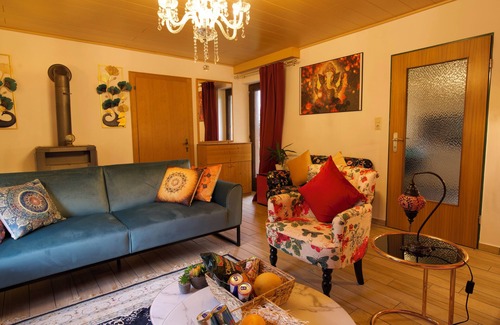 Grainet Apartment | Stylish and artistic apartment with 400 sqm garden & massage and Ayurveda
