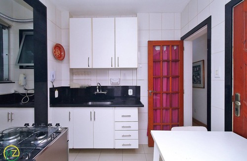 Leblon Apartment | Stylish and comfortable 2 bedrooms in Leblon