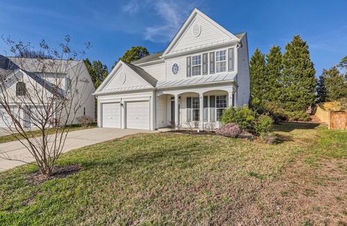 Breckenridge House | Stylish and Cozy Home - 5 miles to RTP Triangle Park & RDU Airport