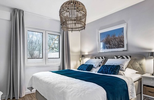 Damp Apartment | Stylish and modern furnished apartment with balcony, near the harbor.