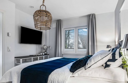 Damp Apartment | Stylish and modern furnished apartment with balcony, near the harbor.