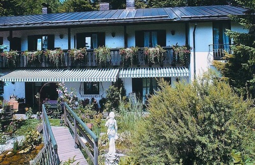 Gmain Apartment | Stylish apartment with mountain view (St2)/Steilhofweg. 50 sqm, 1 bedroom