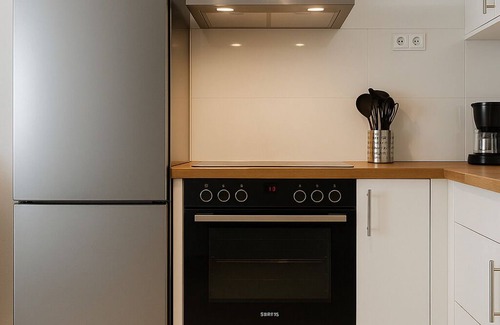 Neuhadern Apartment | Stylish apartment - 100sqm | terrace | Netflix