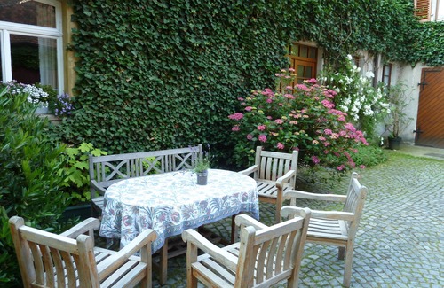 Leutenbach Apartment | Stylish apartment III on Franconian fruit and Brennereihof