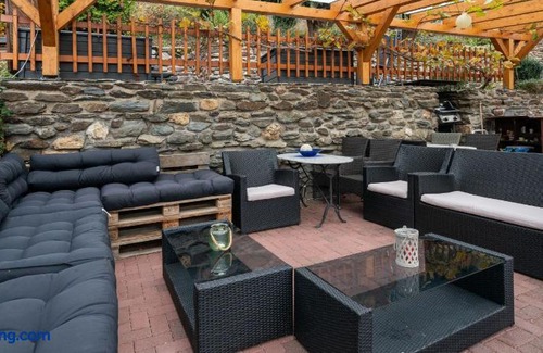 Merschbach Apartment | Stylish Apartment in Merschbach near the Forest