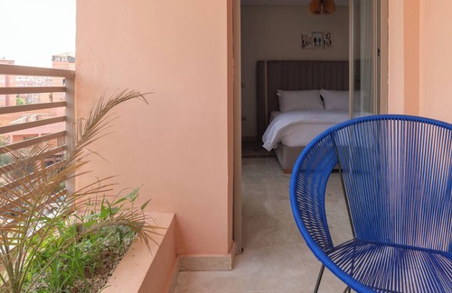 Semlalia Apartment | Stylish apartment with swimming pool, sauna and hammam in central Marrakech