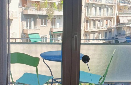 Mousio Apartment | Stylish Apartment with City Views near Athens’ Top Attractions
