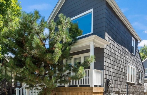 Fifth Ward Apartment | Stylish Apt in Walker's Point