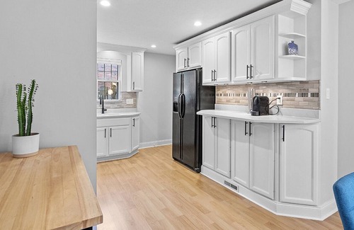 Mount Lebanon House | Stylish ♥ Baby Friendly ♥ 15min to DT PGH ♥ Great Yard