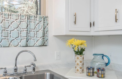 Hendersonville House | Stylish cabin near downtown