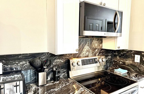 Charlotte House | Stylish, charming, & cozy 3-bedroom house in Charlotte near Carowinds & Topgolf.