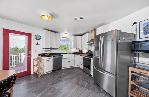 Surf Side Shores House | Stylish Coastal House Just Steps to private Beach! Snowbird Monthly Rates