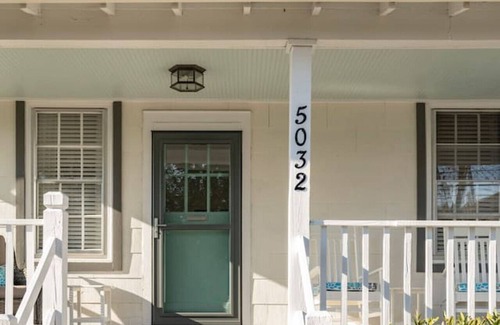 Lynchburg House | Stylish Comfort | Lynchburg Single Level 2BR Gem!