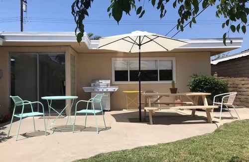 Southwest Anaheim House | Stylish Comfy 4-Bedroom House in Anaheim - Close to Disney!
