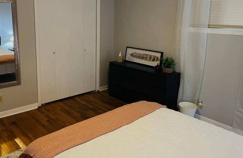 Northside Cottage | Stylish Cottage 222 - Free Parking - Self Check-in