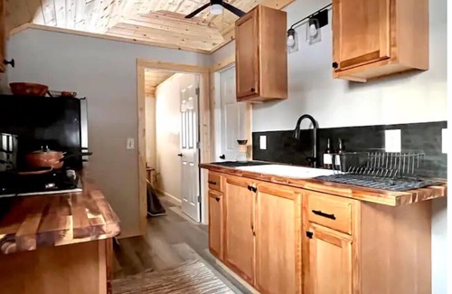 Lake George Cabin | Stylish, Cozy Cabin in Lake George.