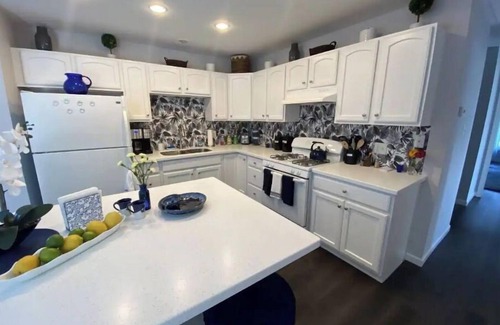 Saugerties South House | Stylish Cozy Home with Gorgeous Views!