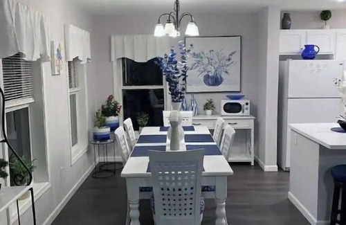 Saugerties South House | Stylish Cozy Home with Gorgeous Views!