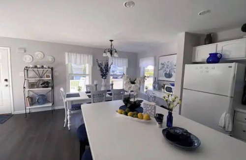 Saugerties South House | Stylish Cozy Home with Gorgeous Views!