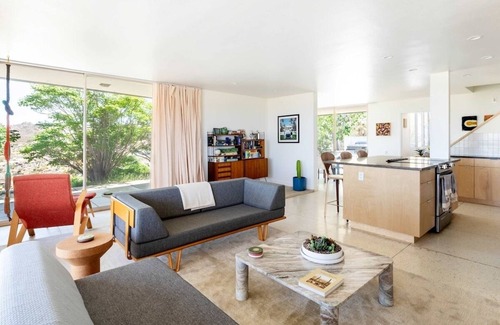 Joshua Tree Highlands House | Stylish Desert Oasis I 5 Private Acres Near Park