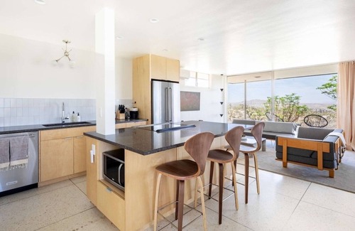 Joshua Tree Highlands House | Stylish Desert Oasis I 5 Private Acres Near Park