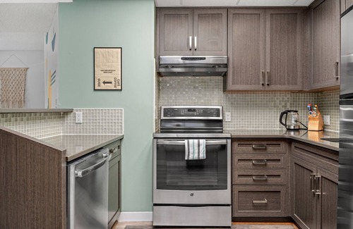 Bridgeland House | Stylish Duplex - Near DT. Self Check-In & Parking