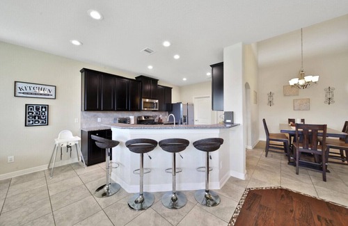 College Park House | Stylish Escape Near lake Conroe & The Woodlands