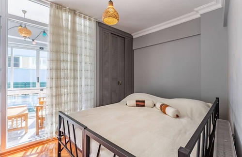 Moda Apartment | Stylish Flat near Popular Attractions in Moda