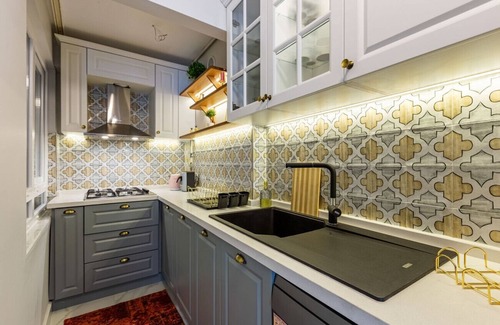 Moda Apartment | Stylish Flat near Popular Attractions in Moda