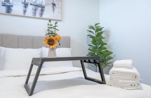 Southeast Calgary Apartment | Stylish Getaway 2BD Basement by YMCA and South Health Campus Hospital