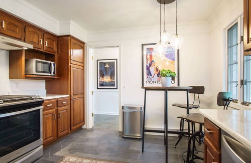 South Bend House | Stylish Home Less than a Mile from Notre Dame! Perfect for Entertaining!