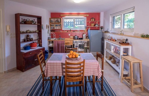 Patras House | Stylish house close to the port -Patra,Paralia