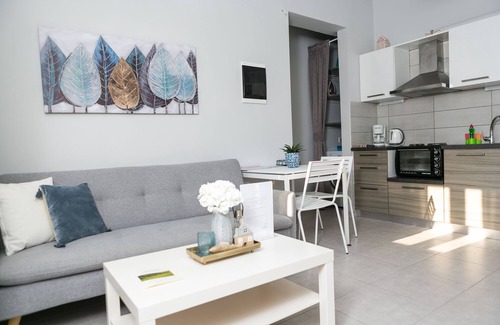 Kato Gouves House | Stylish Housing Unit Close to Heraklion and beach