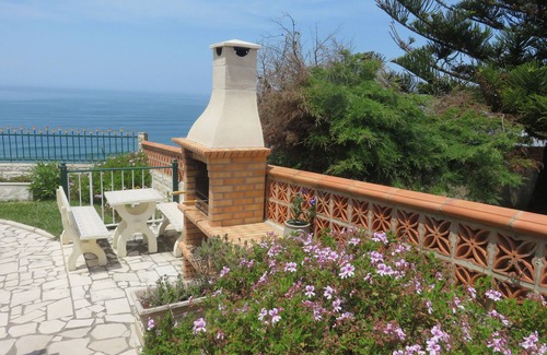 Vale Furado Apartment | stylish living over 2 floors, with a sweeping view of the Atlantic