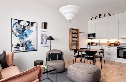 Liljeholmen - Hagersten Apartment | Stylish Luxe home by the water