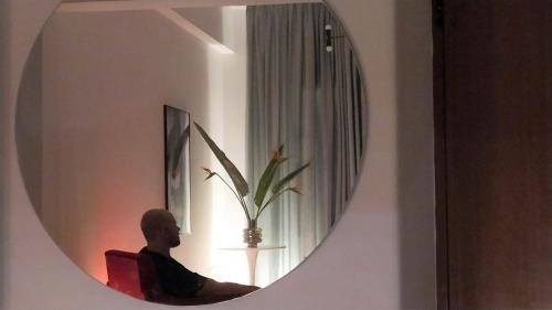 Platia Viktorias Apartment | Stylish, modern apartment in Athens city centre.